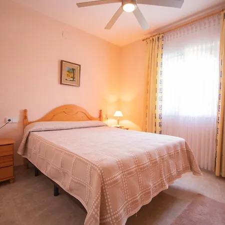 Individual Con Piscina Privada En