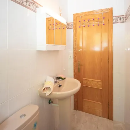 Individual Con Piscina Privada En Chalet